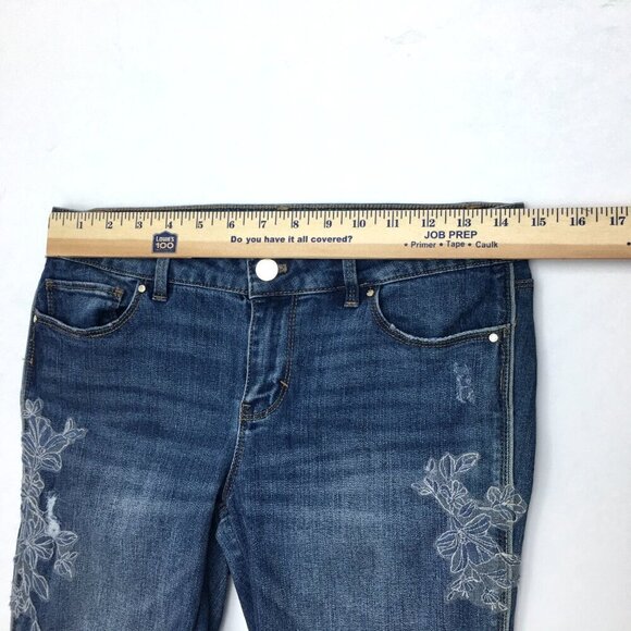 WHBM Women's Jeans The Skinny Embroidered Distressed size 2 length 30" - Picture 5 of 10